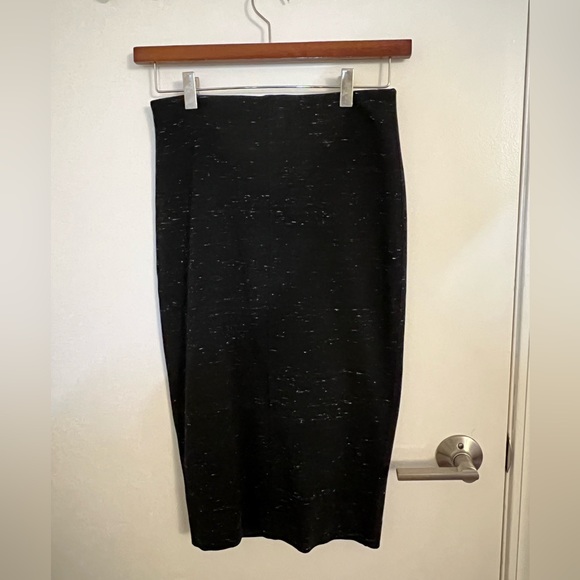 Wilfred black pencil skirt - Picture 1 of 3